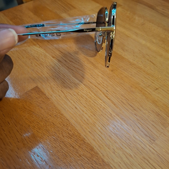 Salvatore Ferragamo Unisex 61mm Gancini Oversize Sunglasses NIB - Picture 9 of 16